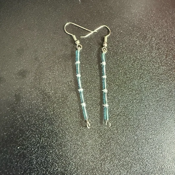 2 for $4 Elegant Silver and Blue Beaded Earrings - Picture 1 of 2